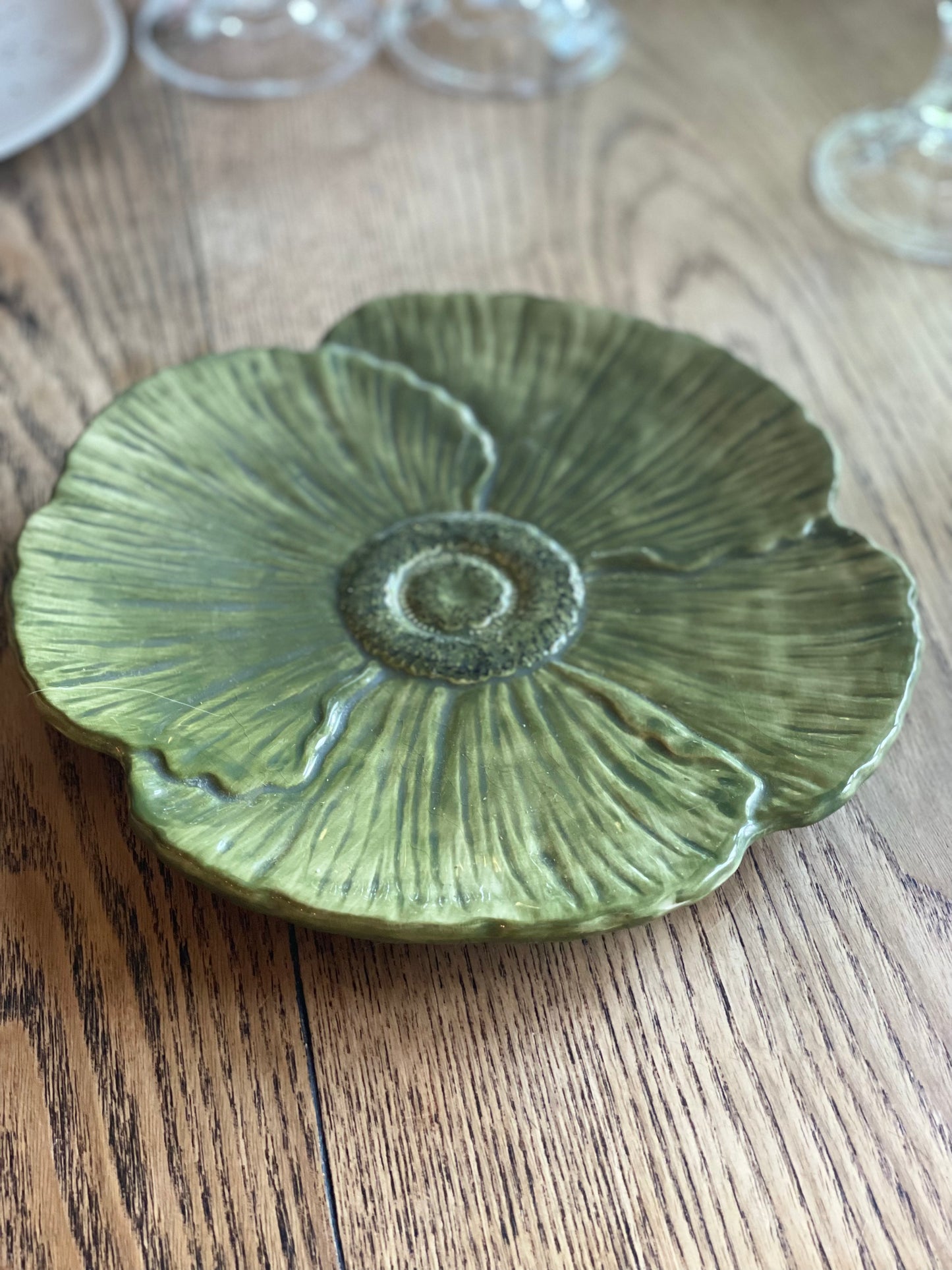 Rouge Green Flower Fleur Rustique by Nanette Vacher Plates, Set of 4